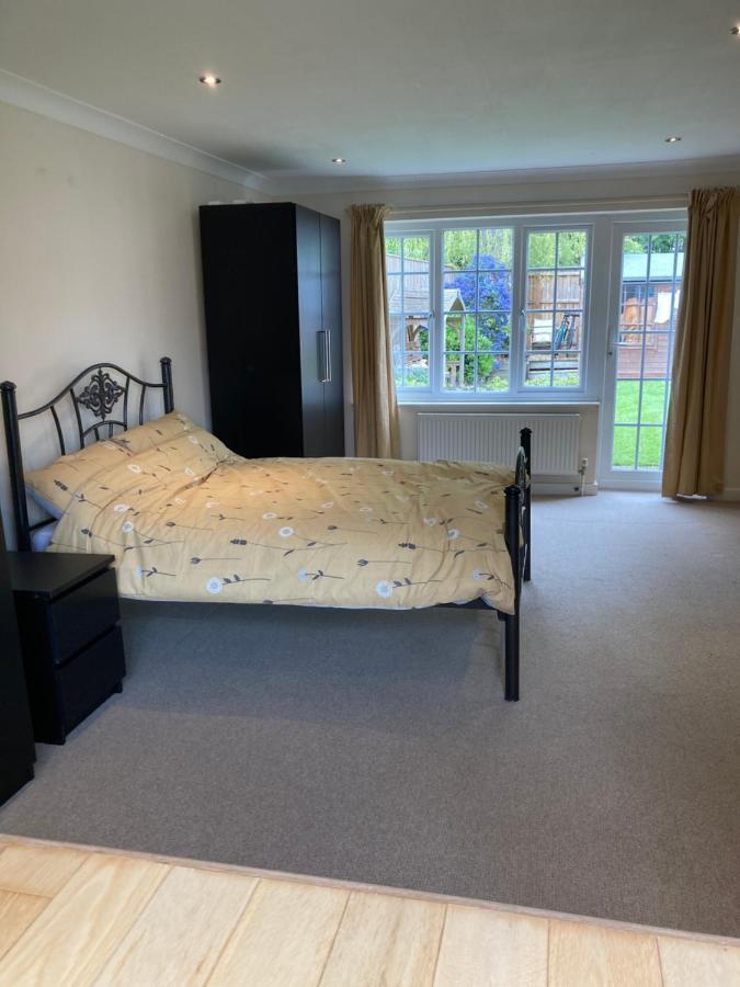 9 Chudleigh Close Lejlighed Bedford Eksteriør billede